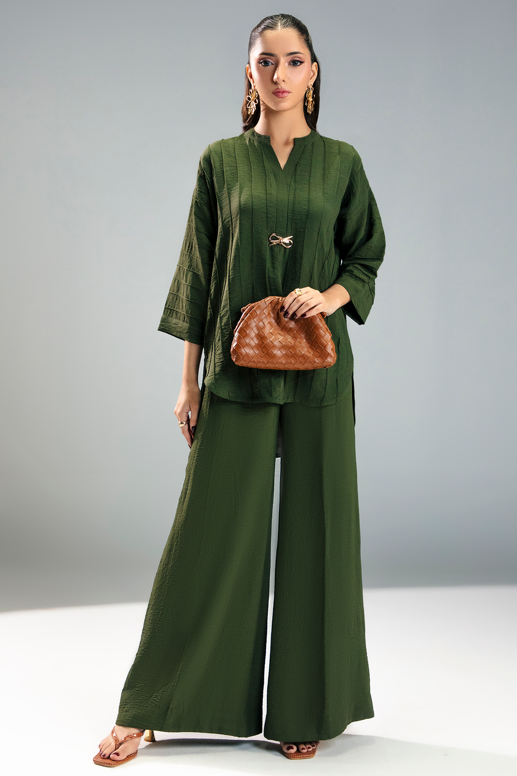 Bow set olive